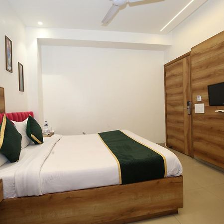 Hotel Rv Regency Amritsar Buitenkant foto