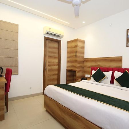 Hotel Rv Regency Amritsar Buitenkant foto