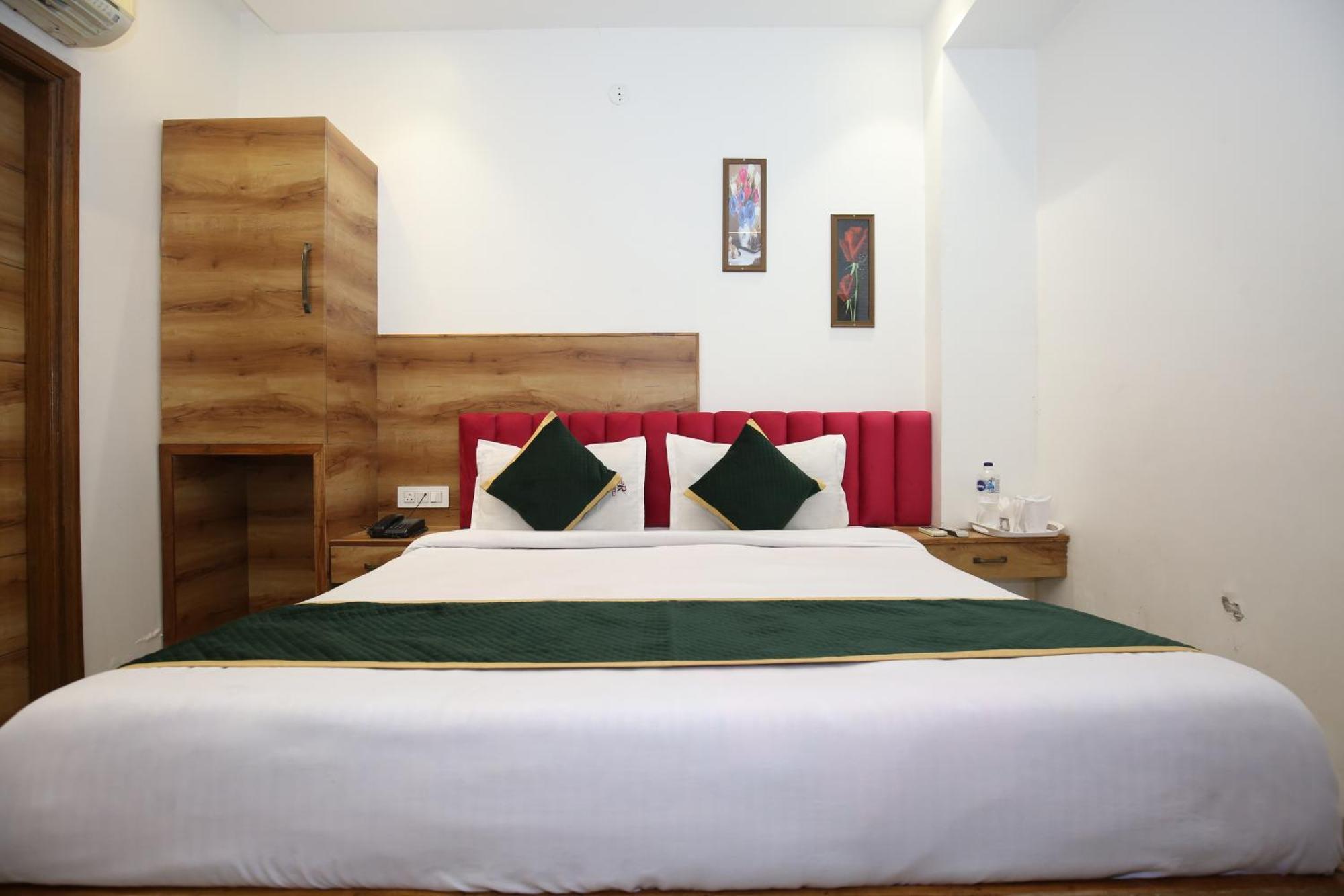 Hotel Rv Regency Amritsar Buitenkant foto