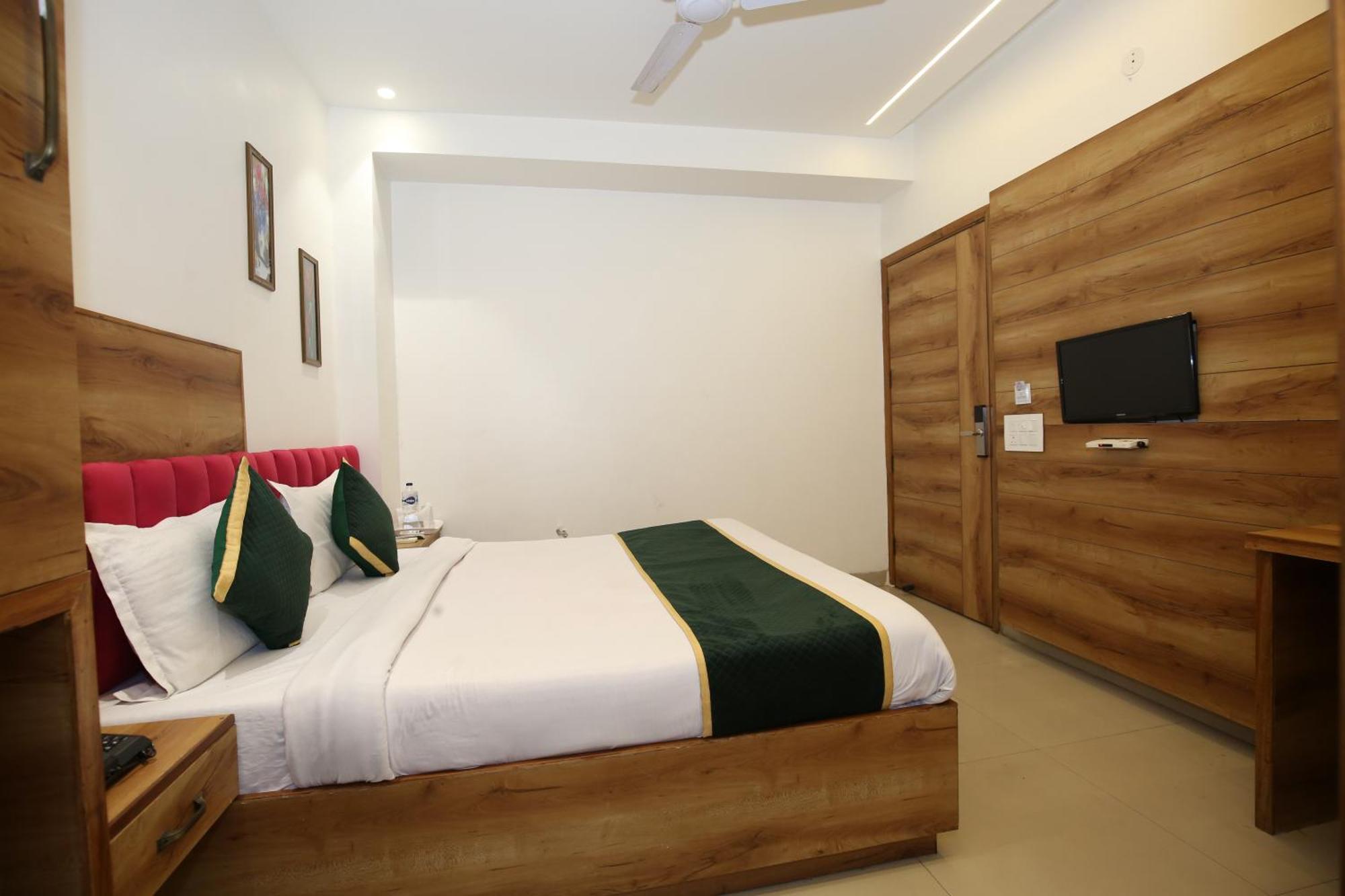 Hotel Rv Regency Amritsar Buitenkant foto