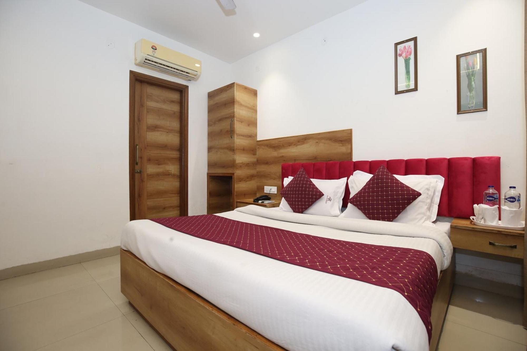 Hotel Rv Regency Amritsar Buitenkant foto