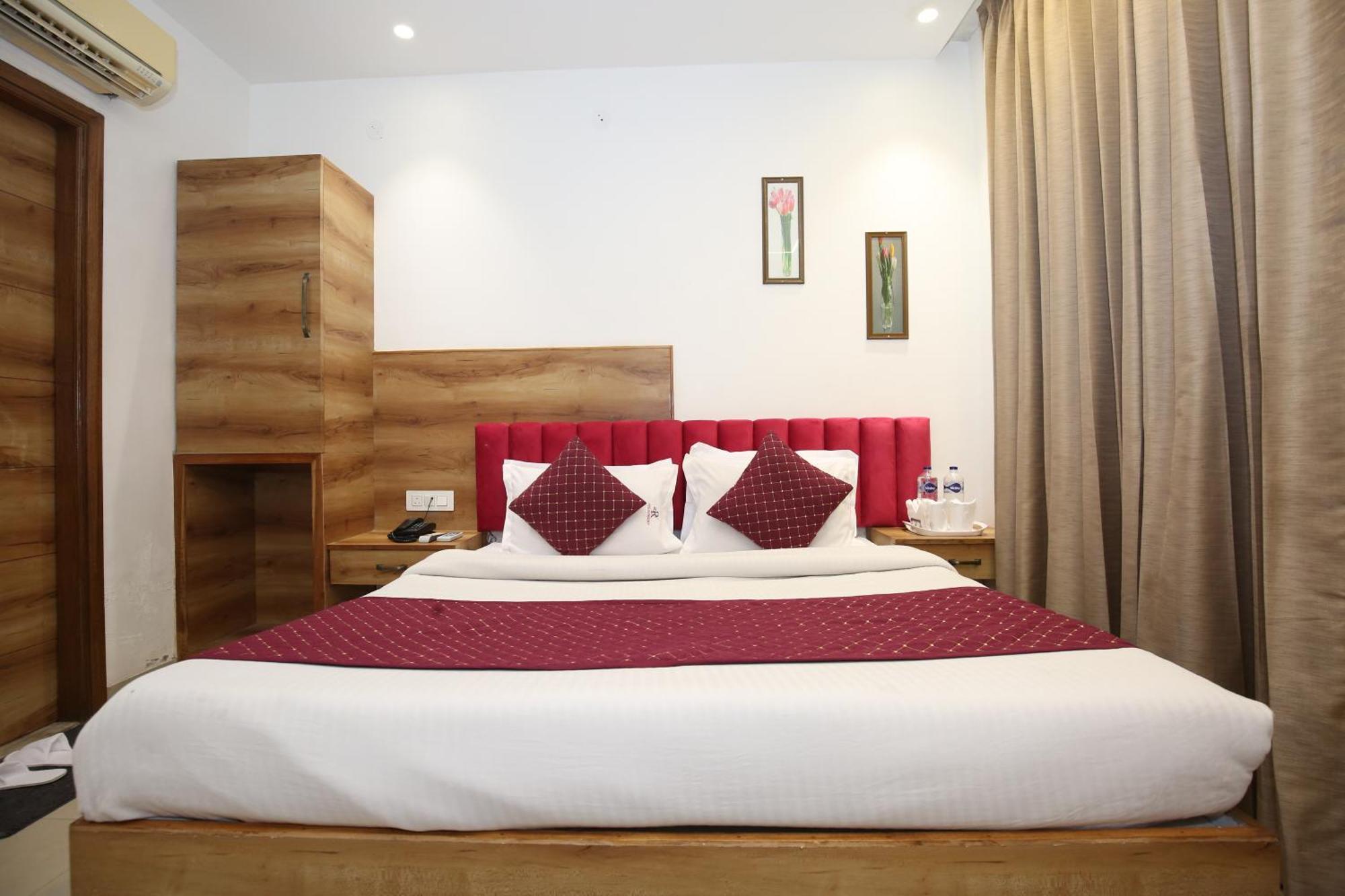 Hotel Rv Regency Amritsar Buitenkant foto