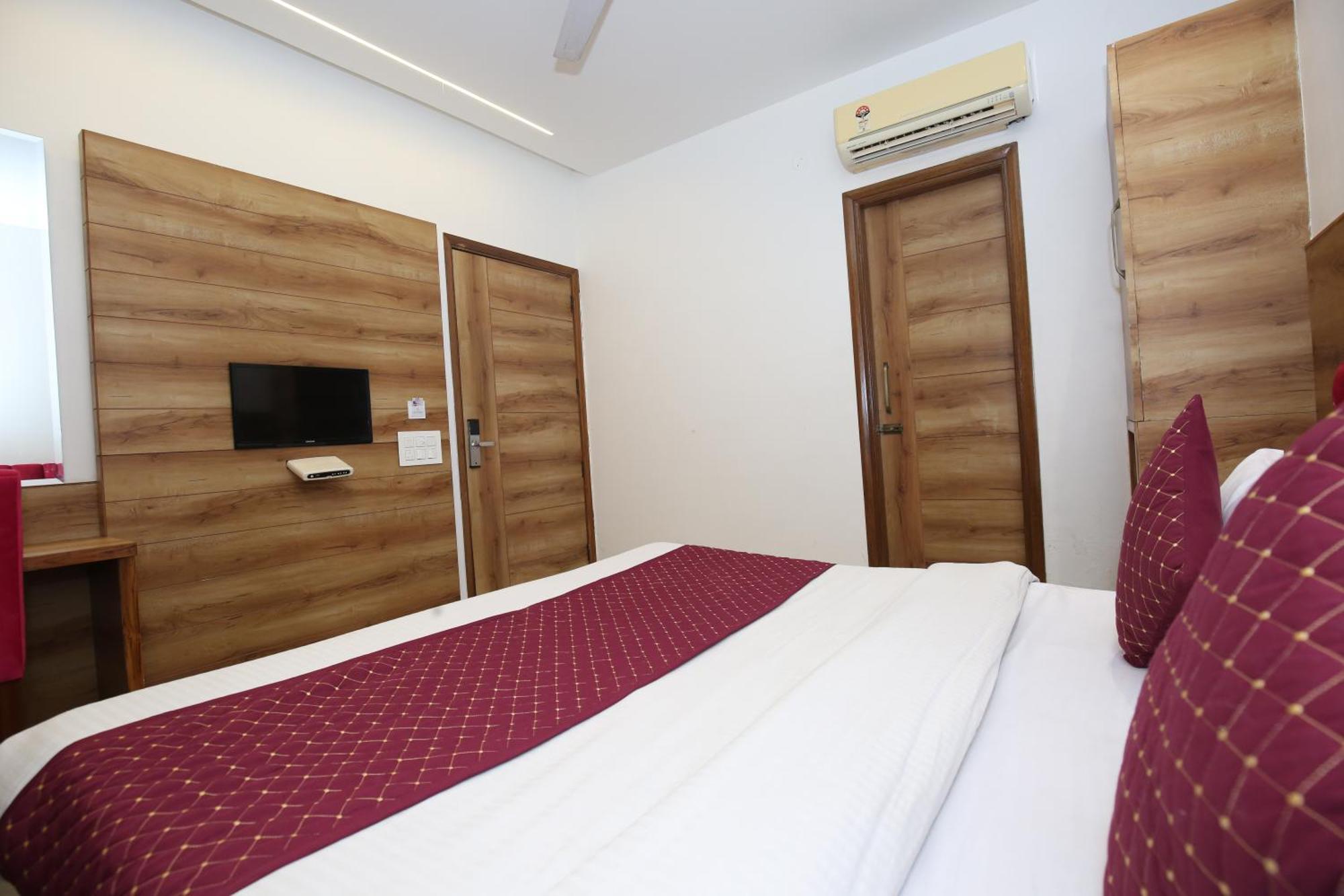 Hotel Rv Regency Amritsar Buitenkant foto