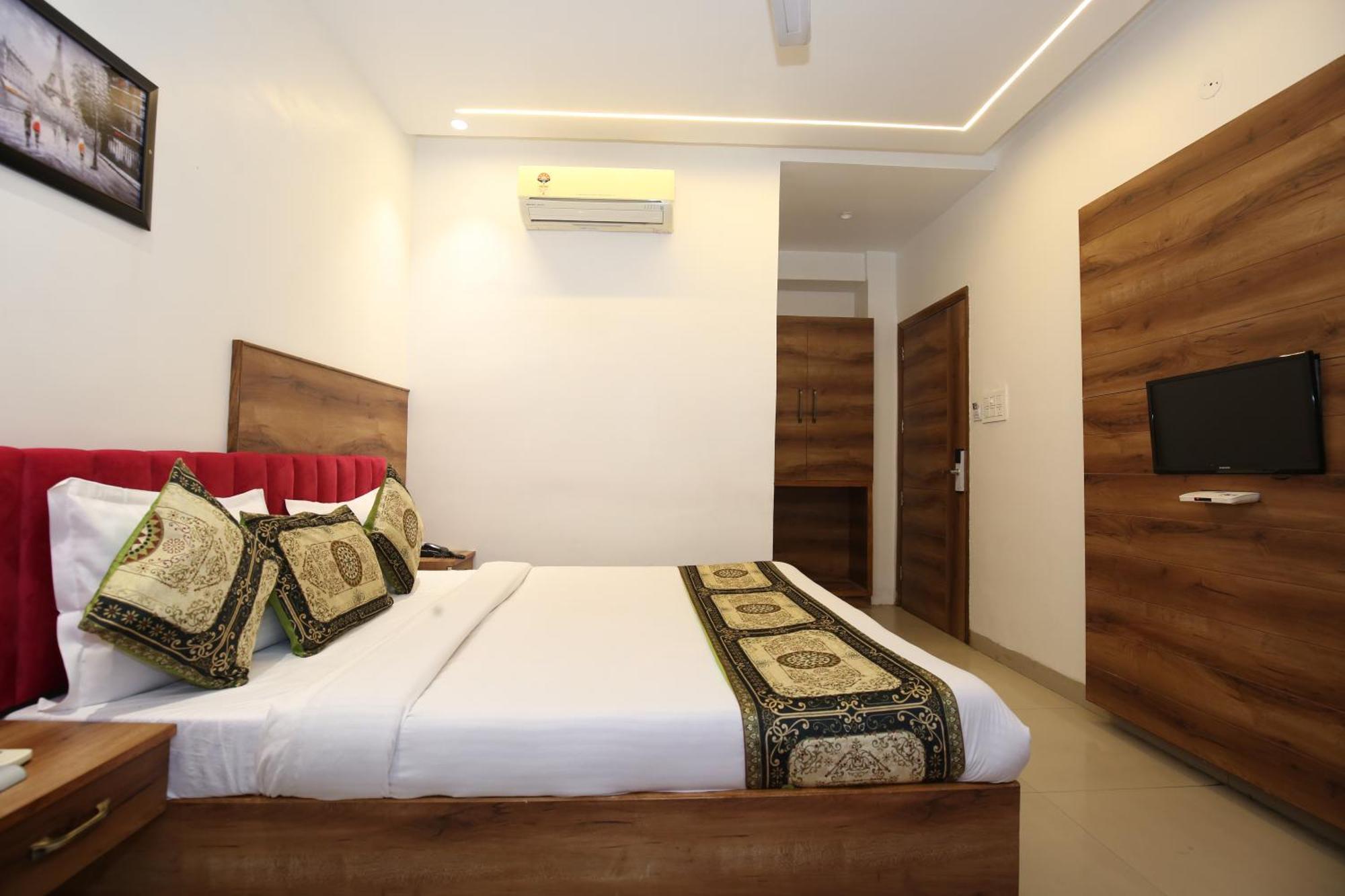 Hotel Rv Regency Amritsar Buitenkant foto