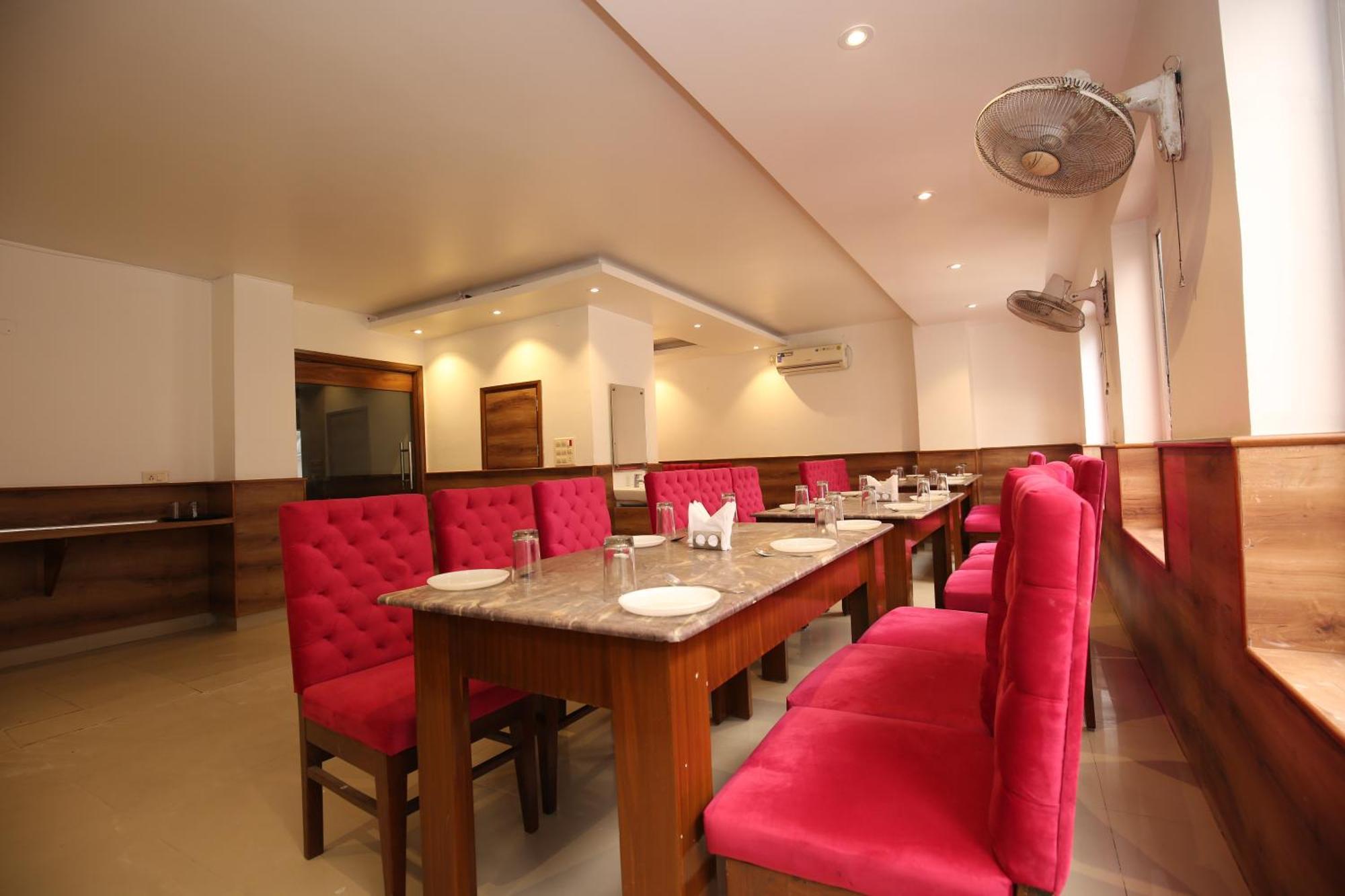 Hotel Rv Regency Amritsar Buitenkant foto