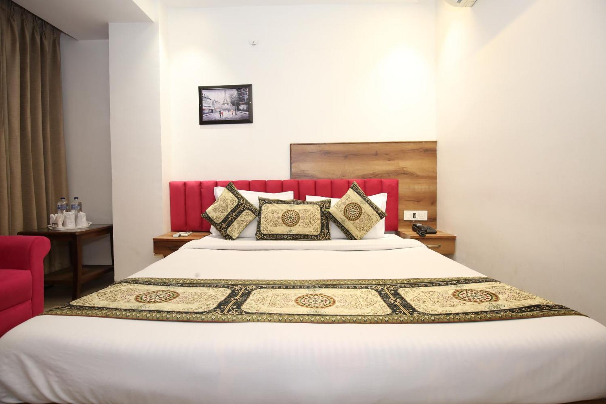 Hotel Rv Regency Amritsar Buitenkant foto